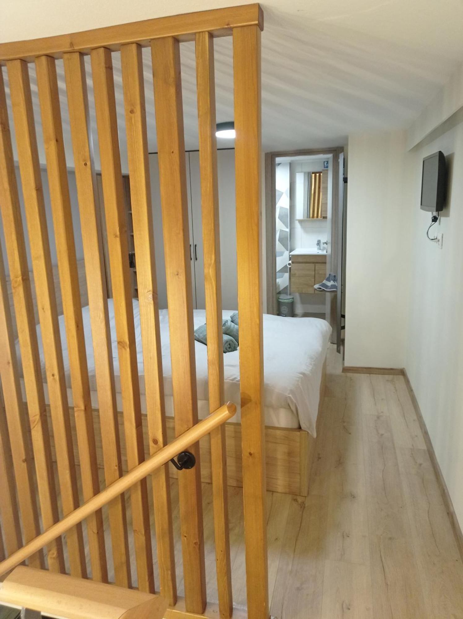 Minimal Two-Floor Apartment Tessalónica Exterior foto